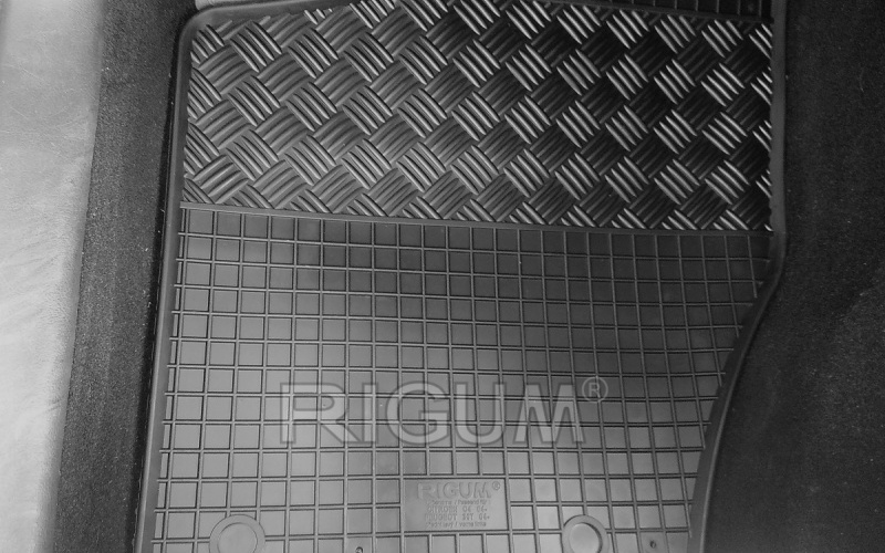 Rubber mats suitable for CITROËN C4 2004-