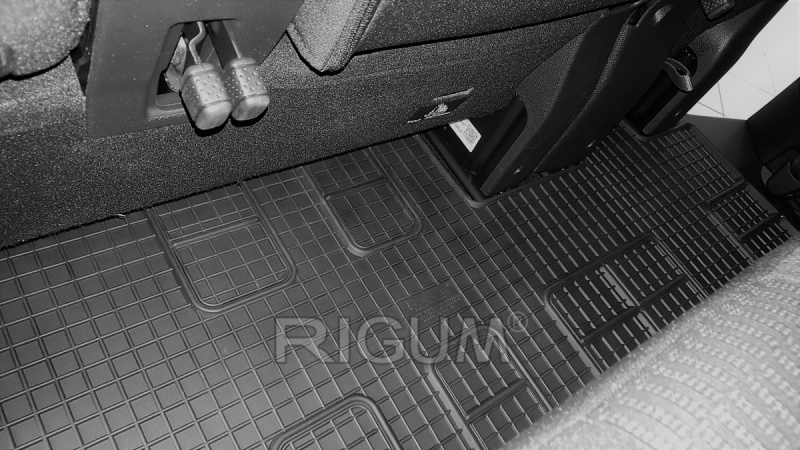 Rubber mats suitable for TOYOTA Proace 3rd row 2016-