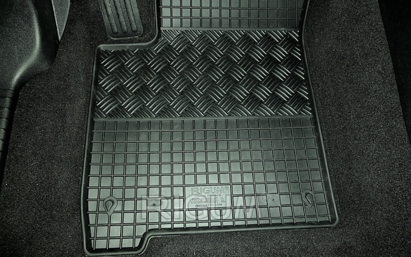 Rubber mats suitable for FIAT Freemont 2011-