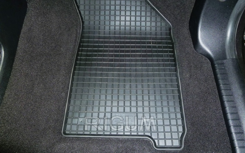 Rubber mats suitable for FIAT Freemont 2011-