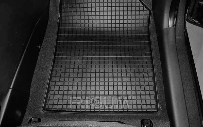 Резиновые коврики подходят для автомобилей HYUNDAI i10 2013-