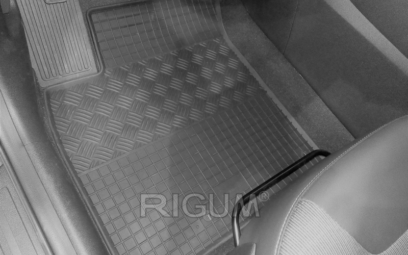 Резиновые коврики подходят для автомобилей KIA Niro 2016-