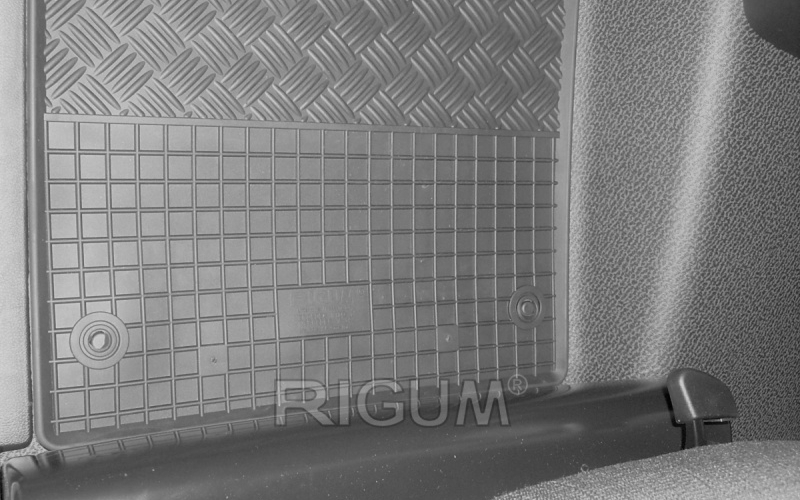 Rubber mats suitable for MERCEDES V-Klasse 2/3m 2014-
