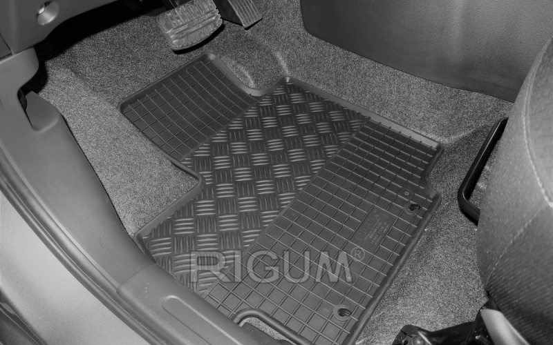 Rubber mats suitable for MITSUBISHI Space Star 2019-