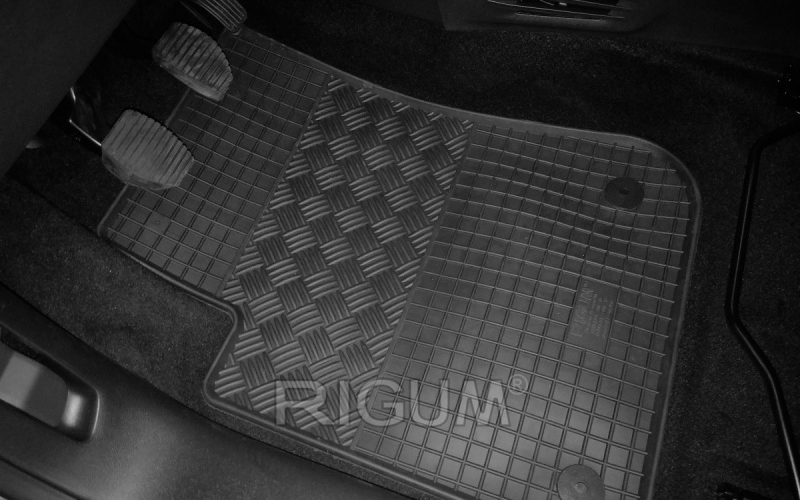 Резиновые коврики подходят для автомобилей PEUGEOT 208 2012-