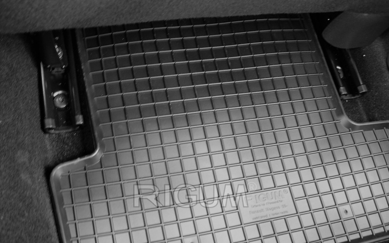 Gumové rohože pasující na RENAULT Megane Hatchback 2009-