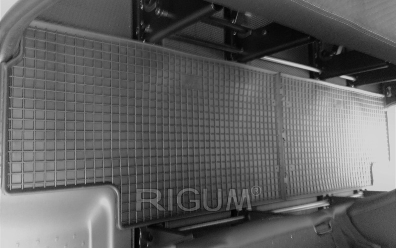 Резиновые коврики подходят для автомобилей RENAULT Trafic 2014- 3-ИЙ РЯД