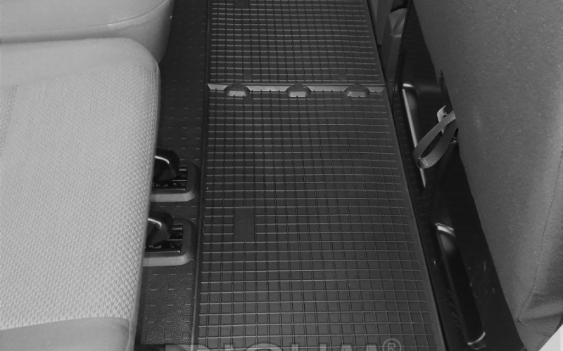 Rubber mats suitable for VW T 6 Transporter/Caravelle 2015- 2nd row