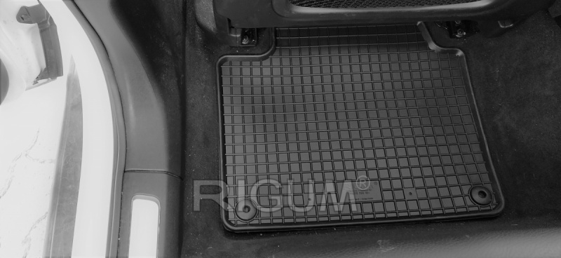 Резиновые коврики подходят для автомобилей VOLVO V90 2016-