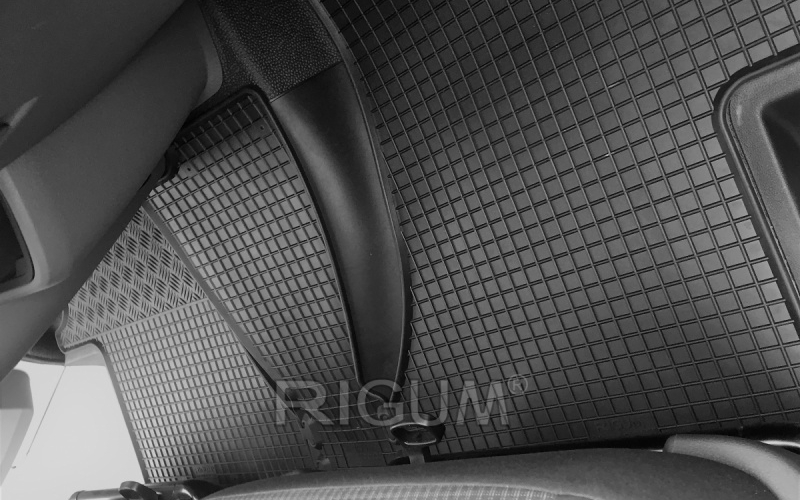 Rubber mats suitable for VW T6. 1 Transporter/Caravelle/Multivan 2m 2019- + TUNEL 