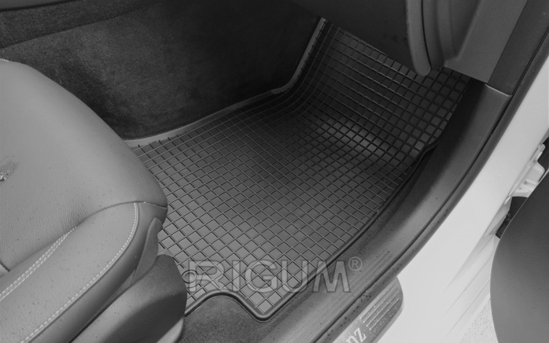Rubber mats suitable for MERCEDES E-Klasse Hybrid 2016-