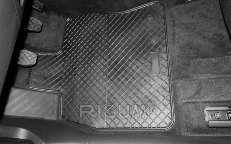 Rubber mats suitable for ŠKODA Octavia III 2013- DESIGN