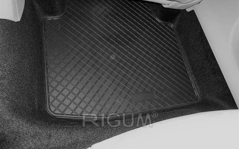 Rubber mats suitable for ŠKODA Superb III 2015- DESIGN