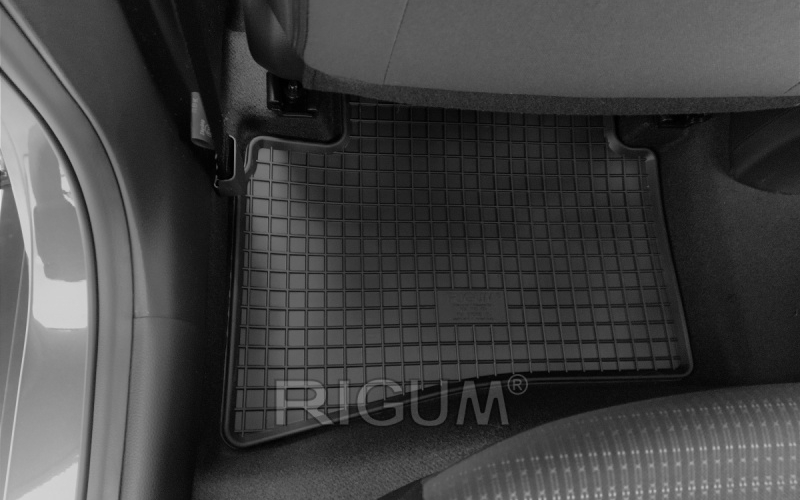 Резиновые коврики подходят для автомобилей KIA Rio 2021-