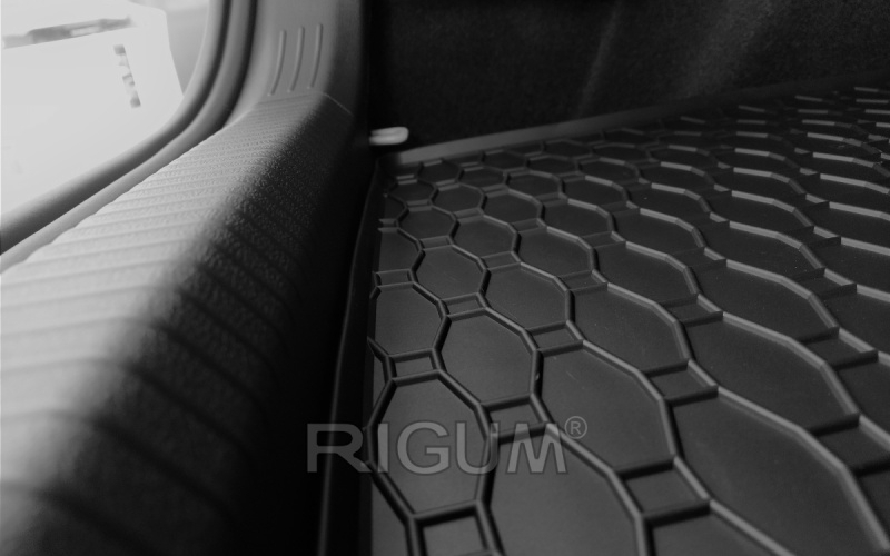 Резиновые коврики подходят для автомобилей VW Golf VIII GTE HB 2020-