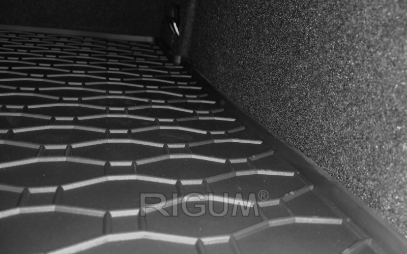 Резиновые коврики подходят для автомобилей VW Golf VIII GTE HB 2020-