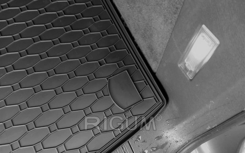 Резиновые коврики подходят для автомобилей VW Touareg 2014- 