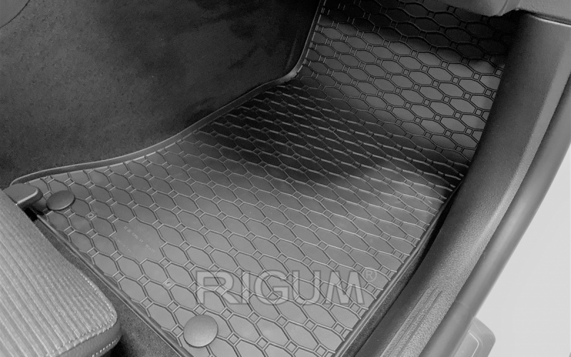 Rubber mats suitable for MERCEDES C-Klasse 2022-