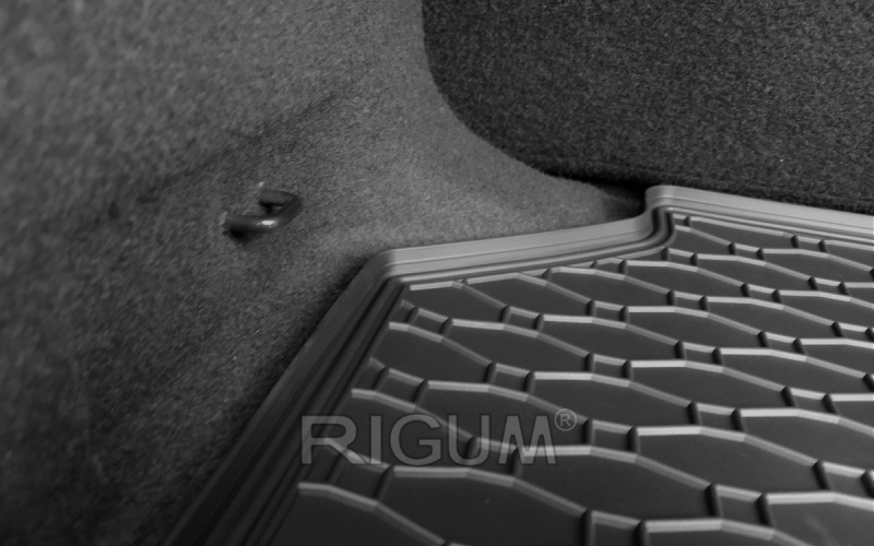 Резиновые коврики подходят для автомобилей SEAT Leon Hatchback 2013-