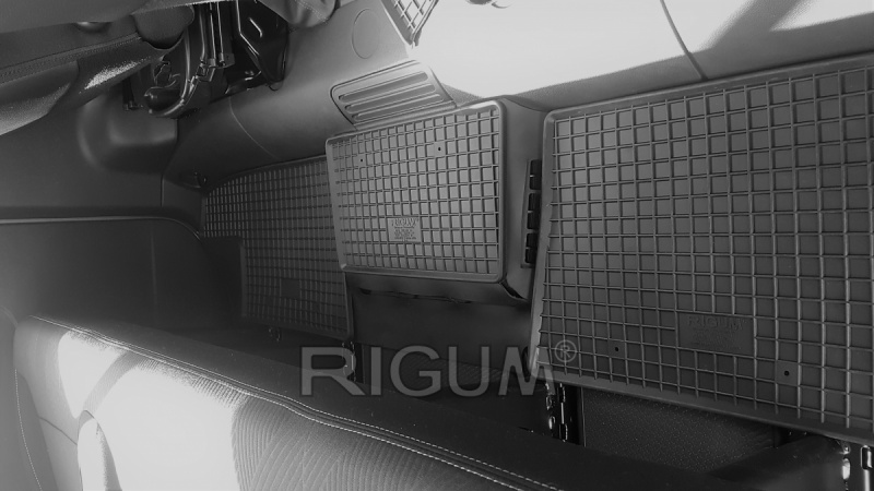 Резиновые коврики подходят для автомобилей NISSAN NV300c 2014- 2-ОЙ РЯД