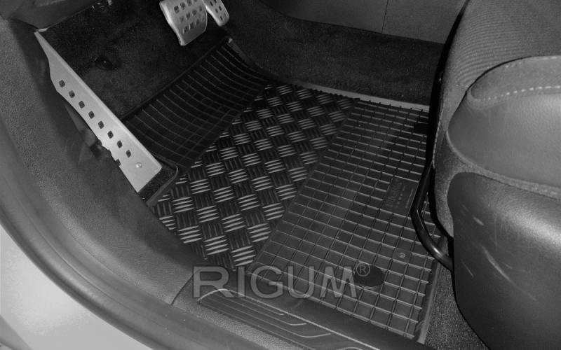 Rubber mats suitable for RENAULT Megane 2016-