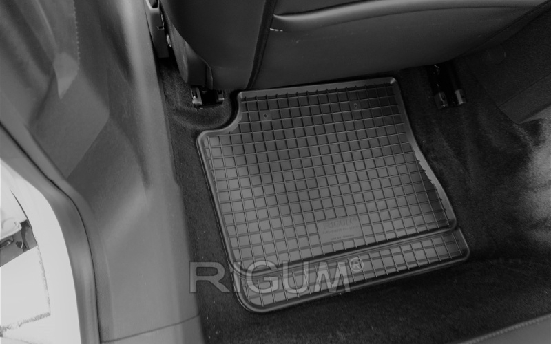Rubber mats suitable for PEUGEOT e-2008 2020-