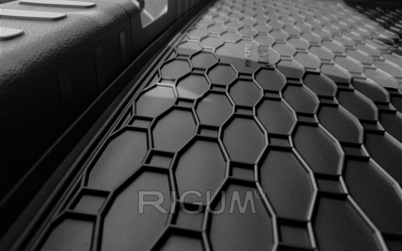 Резиновые коврики подходят для автомобилей BMW X1 2009-