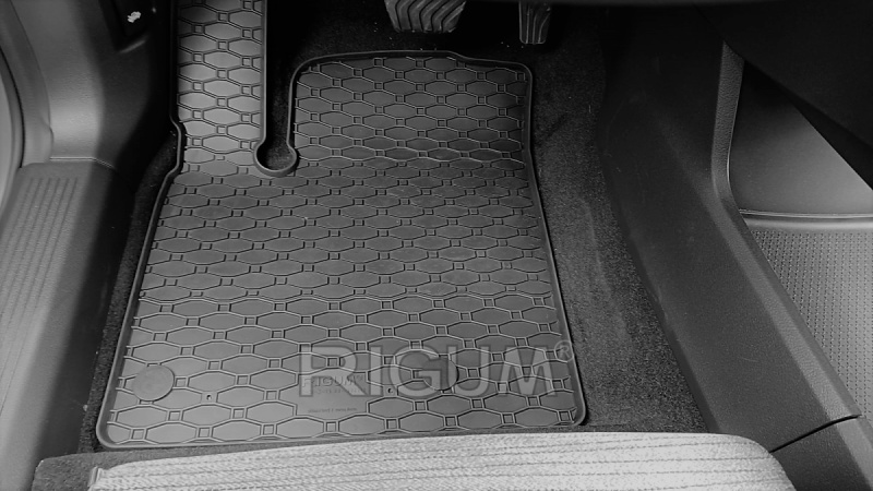 Резиновые коврики подходят для автомобилей Nissan X-Trail MHEV 2023-