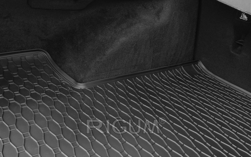 Резиновые коврики подходят для автомобилей OPEL Insignia Sports Tourer 2017-