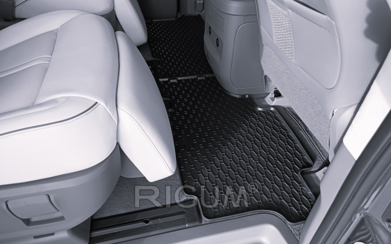 Резиновые коврики подходят для автомобилей HYUNDAI Staria 2-ой ряд+2-ой ряд 7 сидений 2022-