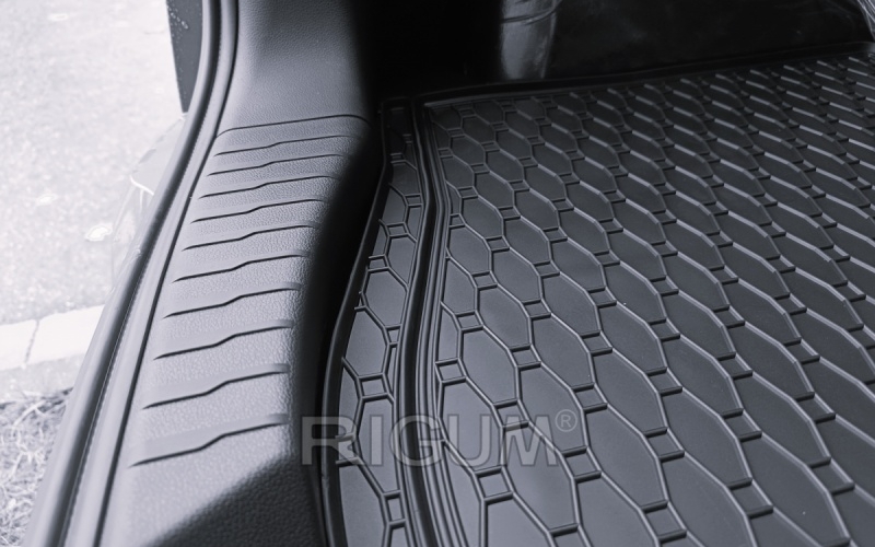 Резиновые коврики подходят для автомобилей SSANGYONG Tivoli 2015-