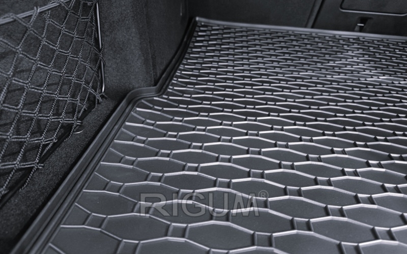 Резиновые коврики подходят для автомобилей VOLVO V60 2018-