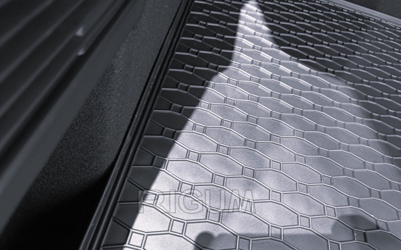 Резиновые коврики подходят для автомобилей FORD Focus Hatchback 2018-