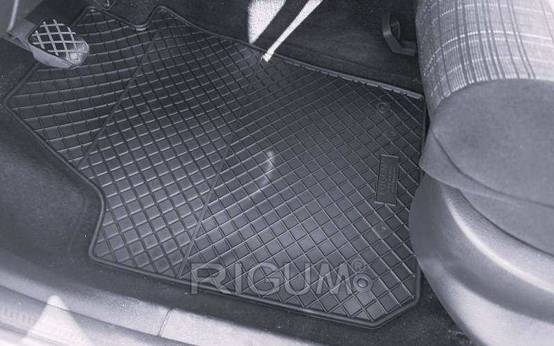 Резиновые коврики подходят для автомобилей ŠKODA Fabia III 2014- DESIGN