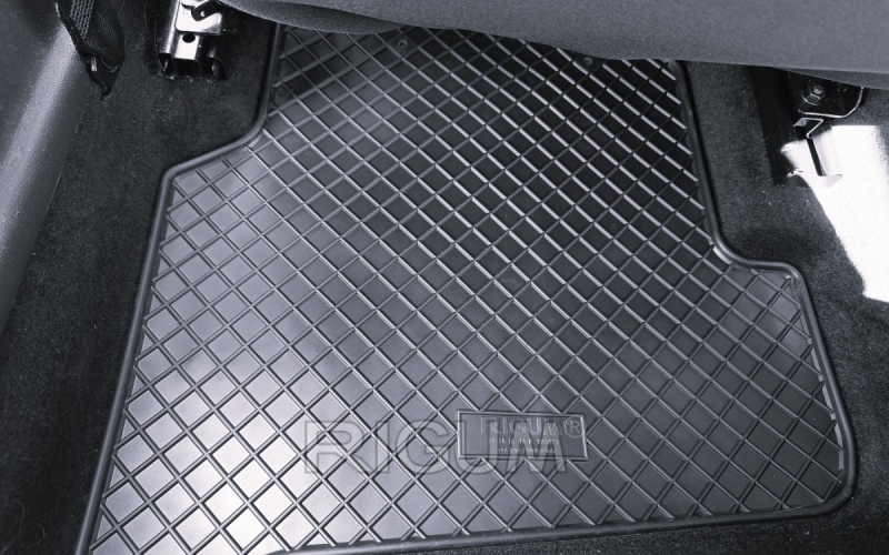 Rubber mats suitable for ŠKODA Fabia III 2014- DESIGN