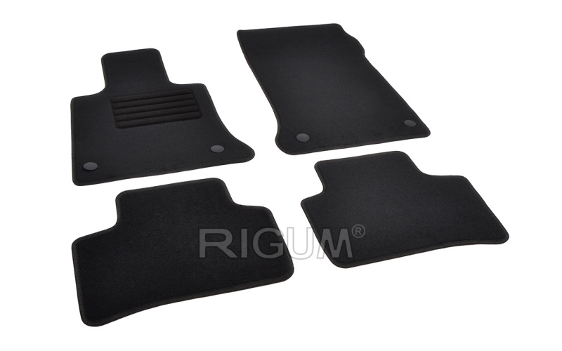 The textile carpets fit to Mercedes GLK 2009-