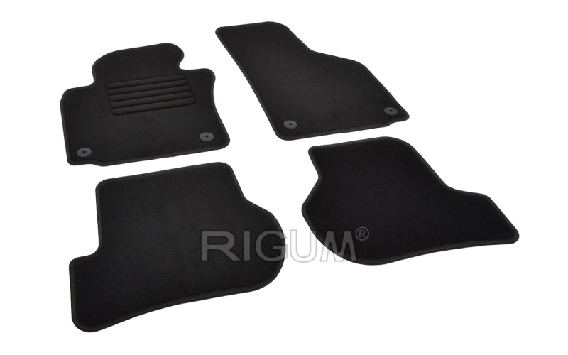 The textile carpets fit to Seat Leon 2006-2009