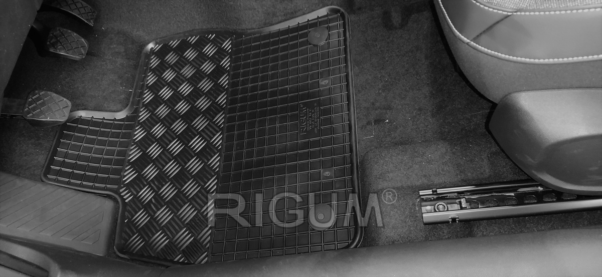 Rubber interior mats - Rubber mats suitable for VW Golf VIII Variant 2021-  | RIGUM